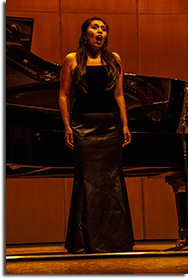 6 Stdte 6 Stimmen, Konzertsaal der Musikhochschule Freiburg - Roxana Herrera Diaz (Freiburg) - 7. September 2012